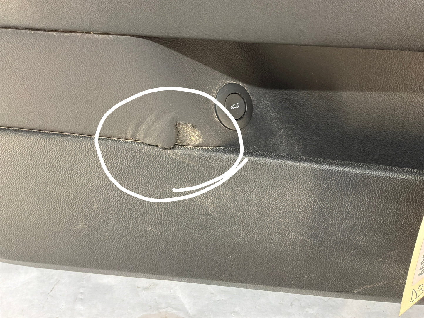 2016 Cadillac ATS-V Coupe LH Driver Front Interior Door Panel Trim OEM
