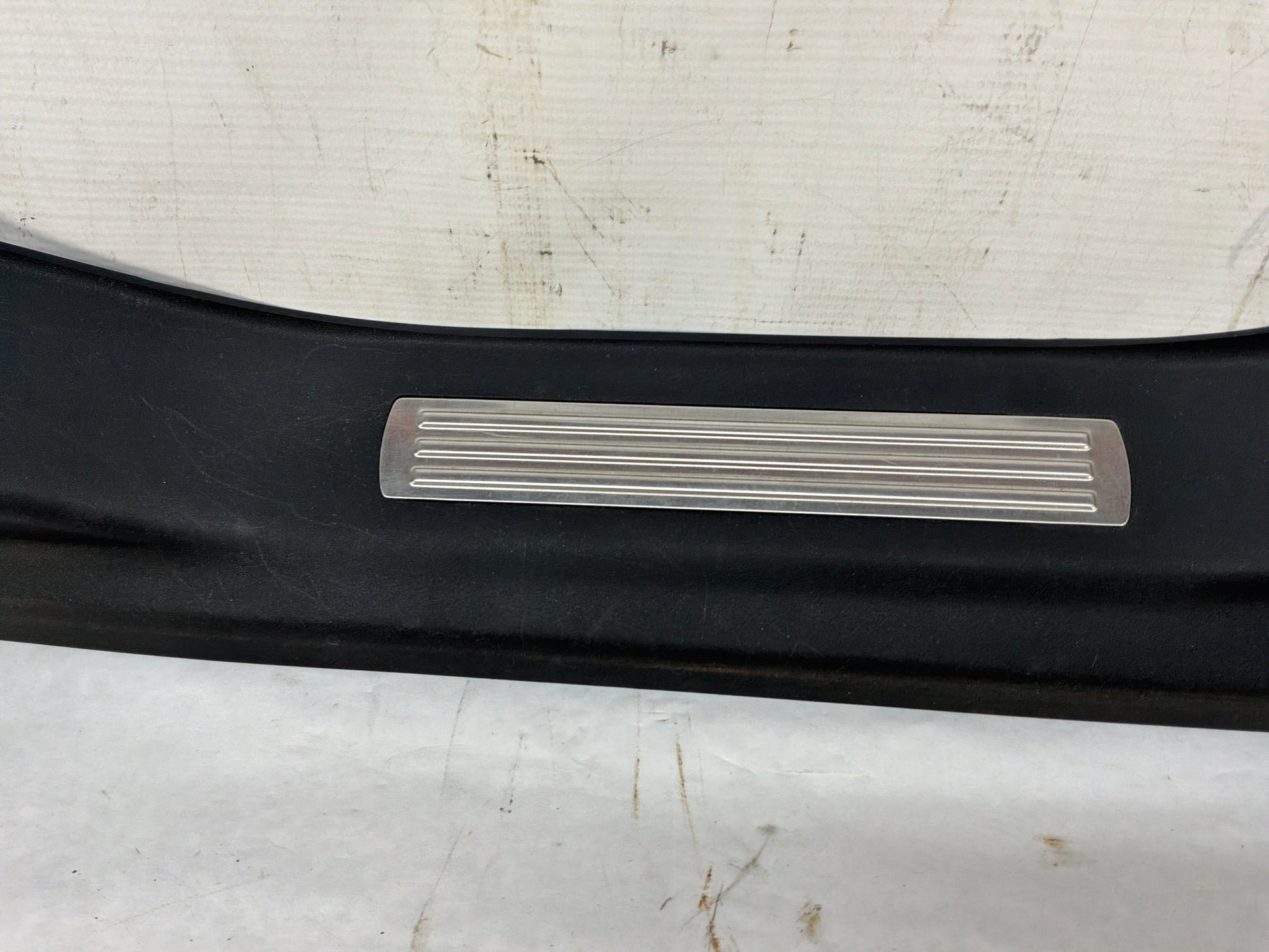 Rear rh trim - Day's Parts Yard