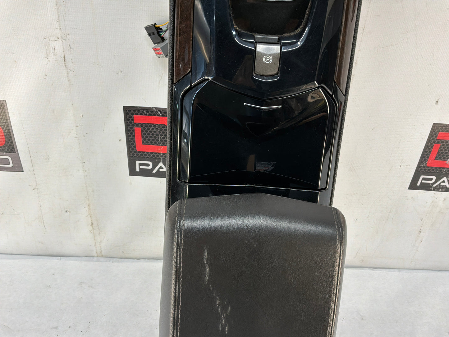 Center console - Day's Parts Yard