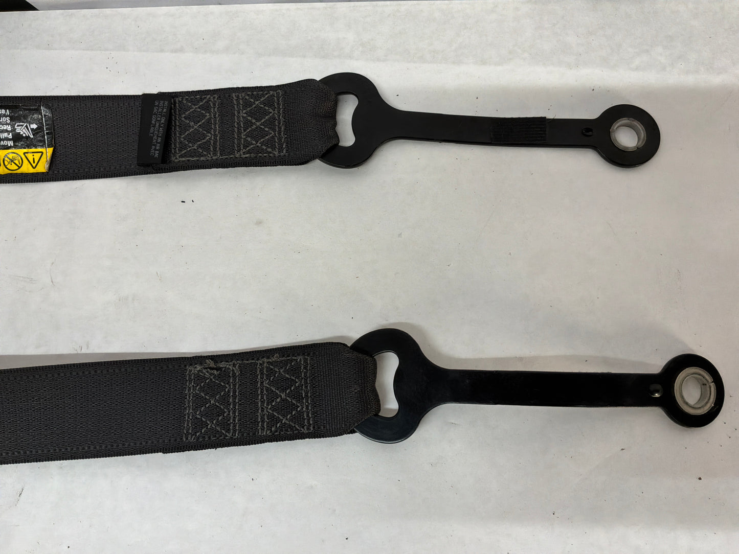 20065 GTO LH & RH Front Seat Belts Retractors OEM