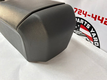2014 Chevy Camaro SS Manual Transmission Center Console Armrest w/ Boot & Shifter Knob  OEM