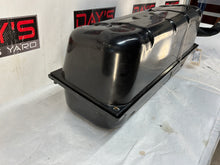 Complete fuel tank - Day's Parts Yard
