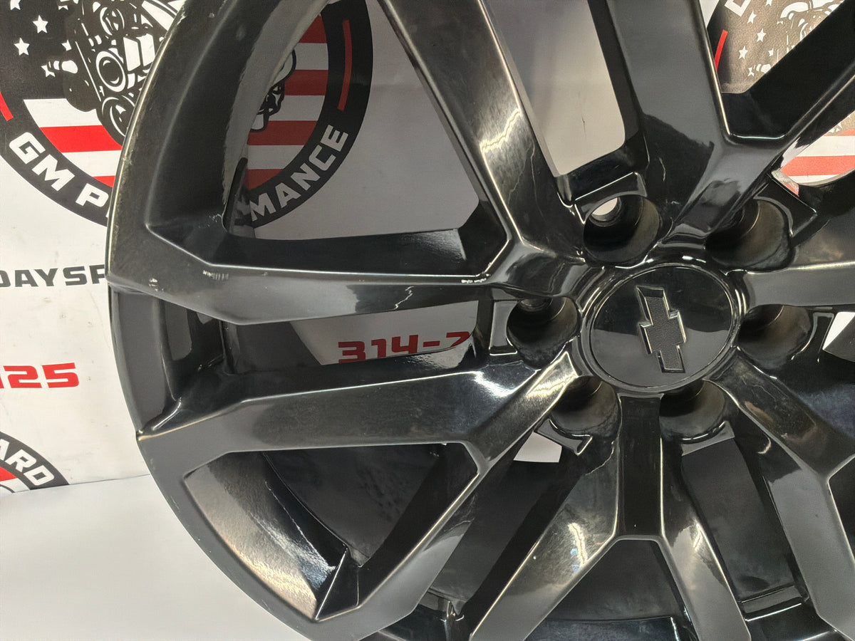 2018 Chevy Suburban LT Wheel 22x9 OEM