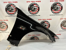 Rh fender - Day's Parts Yard