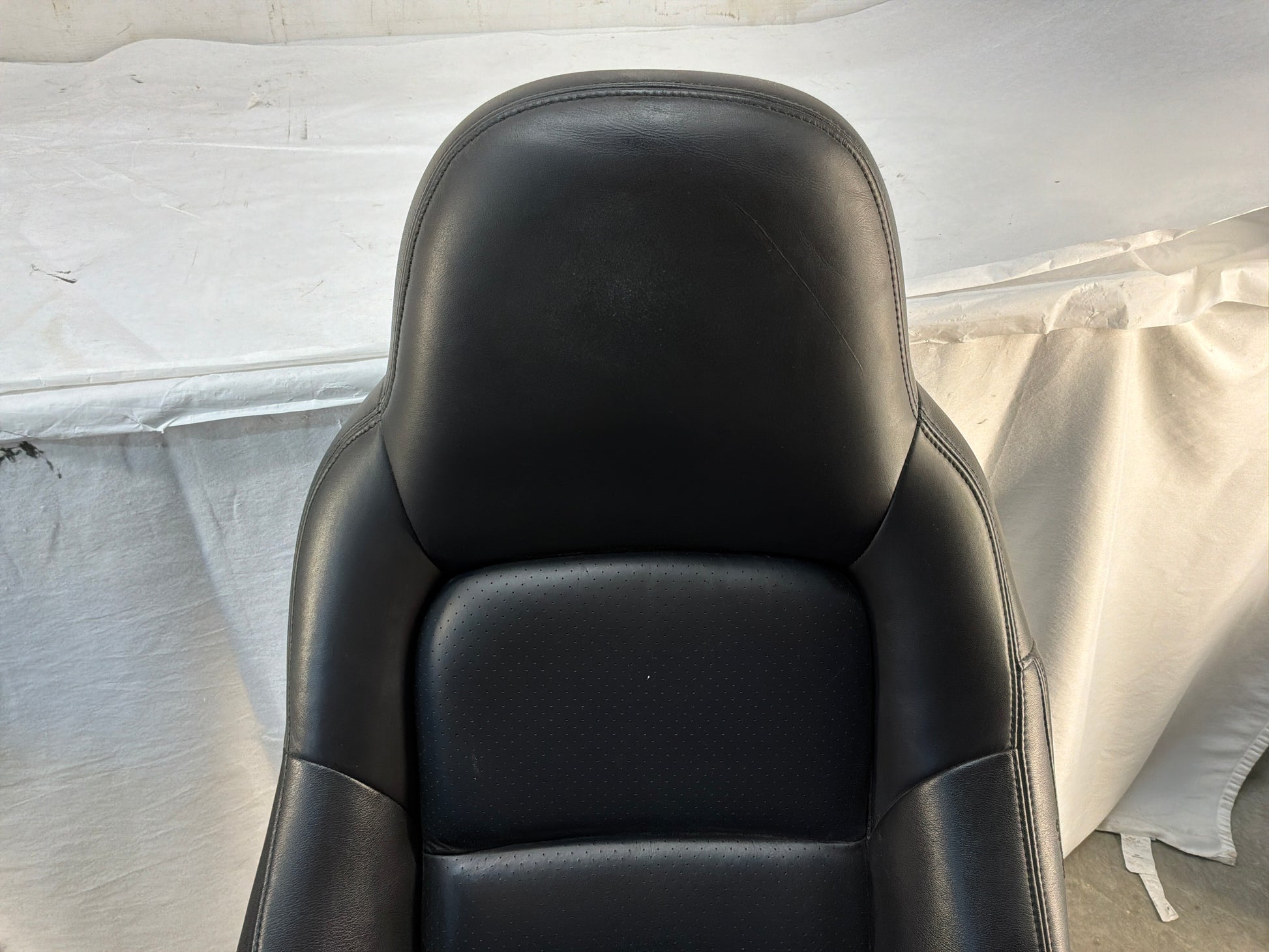 Front seats - Day's Parts Yard