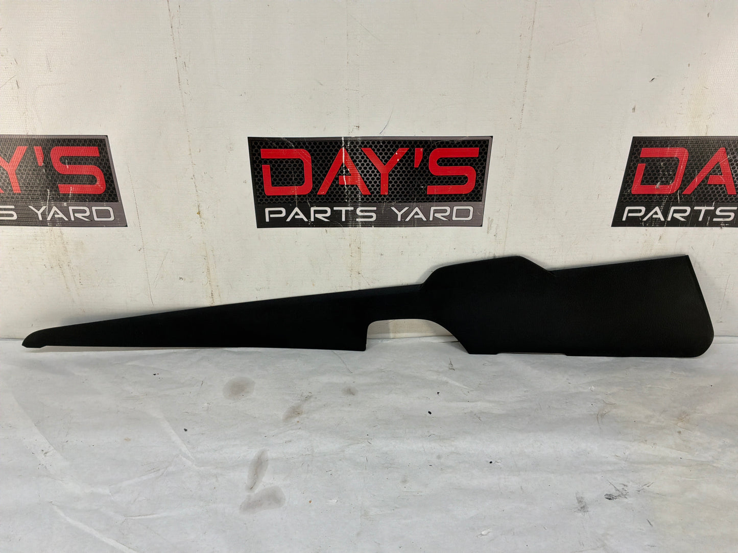 2008 Pontiac G8 GT RH Passenger Center Console Side Trim Panels OEM