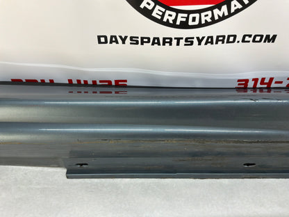 2006 Pontiac GTO RH Passenger Rocker Molding Side Skirt Panel Trim OEM