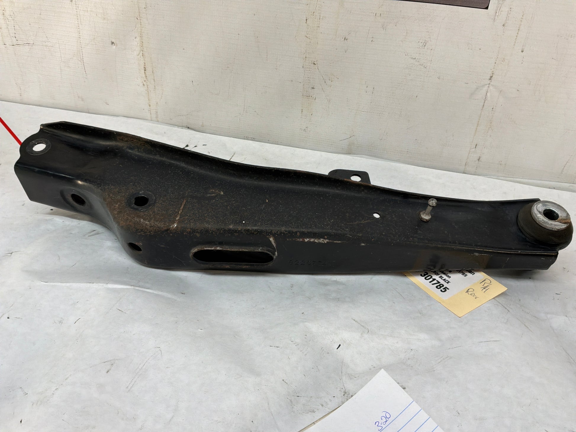 Control arm - Day's Parts Yard