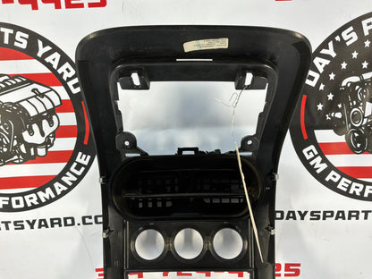 2005 Pontiac GTO Radio bezel