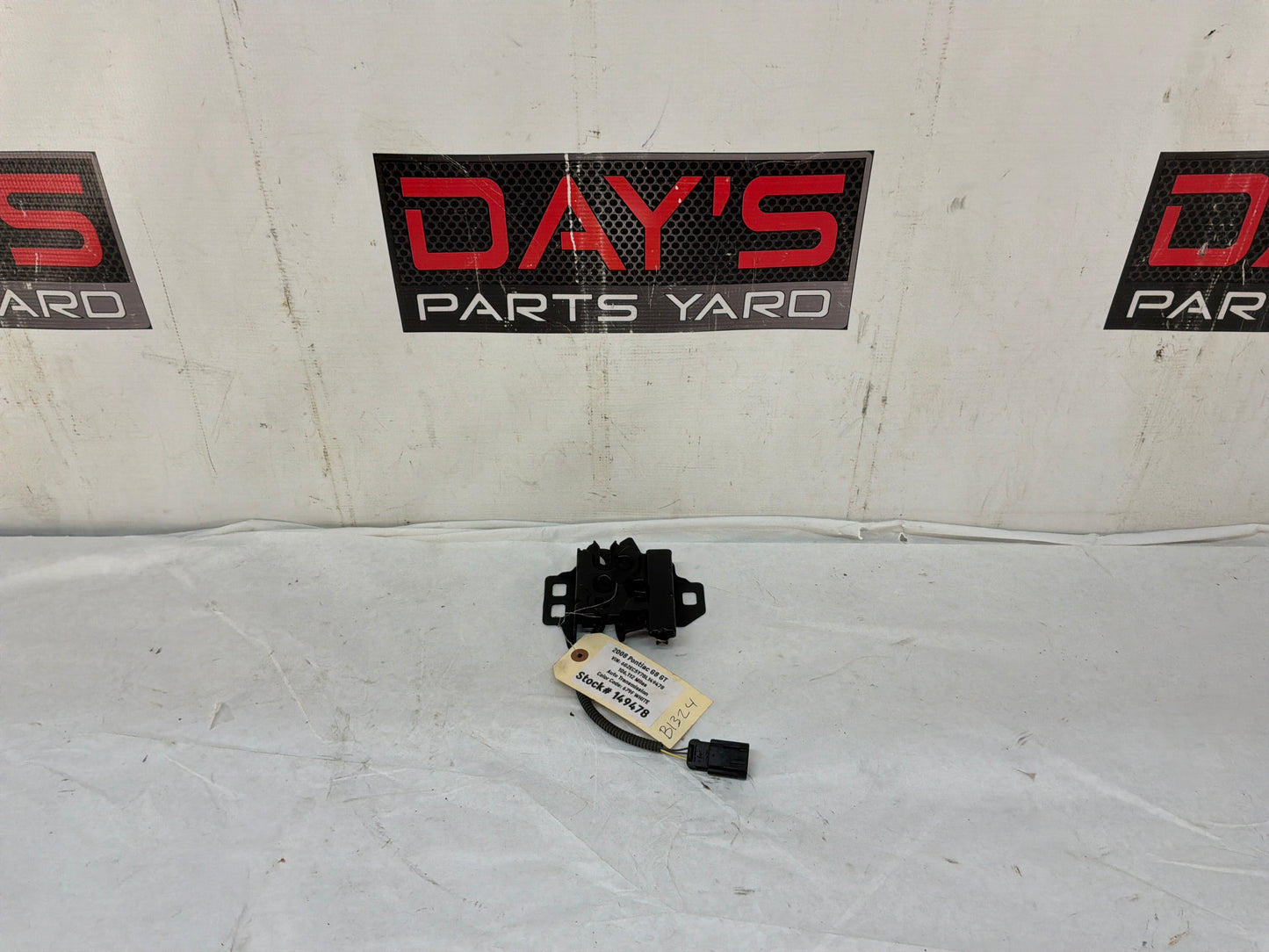 2009 Pontiac G8 GT Hood Latch Assembly OEM