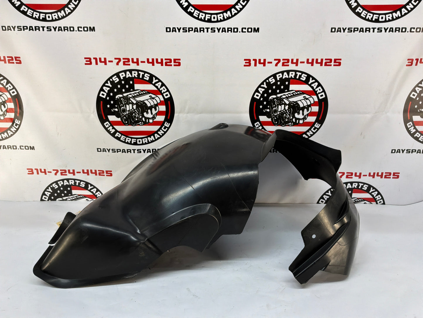 2015 Chevy Camaro SS 1LE LH Driver Front Fender Wheel House Well Liner OEM
