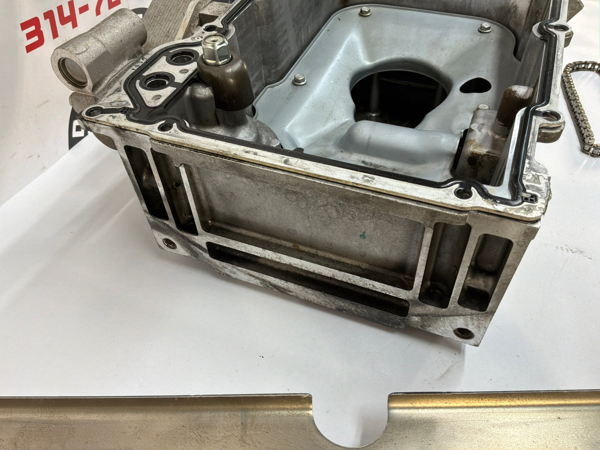 2015 Chevrolet Camaro SS 1LE  Oil Pan Widget Tray & Pick Up Tube OEM