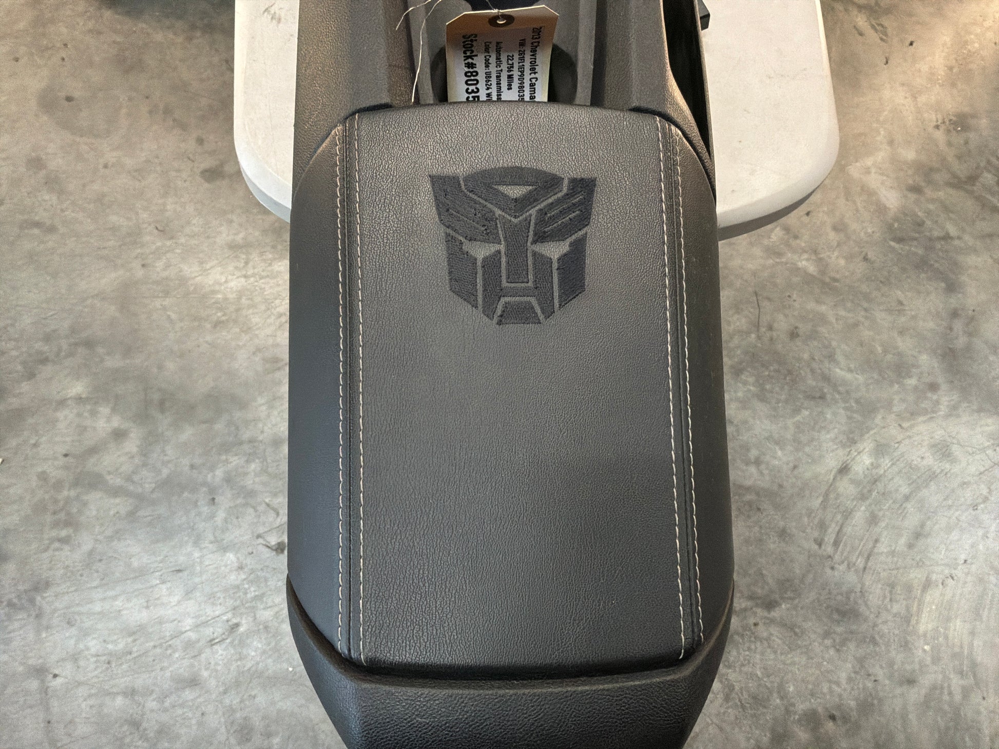 Dash w  enter console and Shifter - Day's Parts Yard