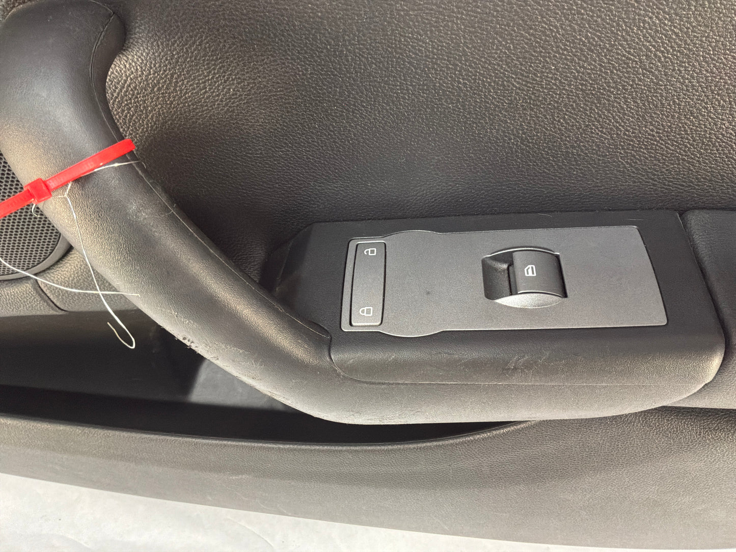 2011 Chevy Caprice PPV RH Passenger Front Interior Door Panel OEM