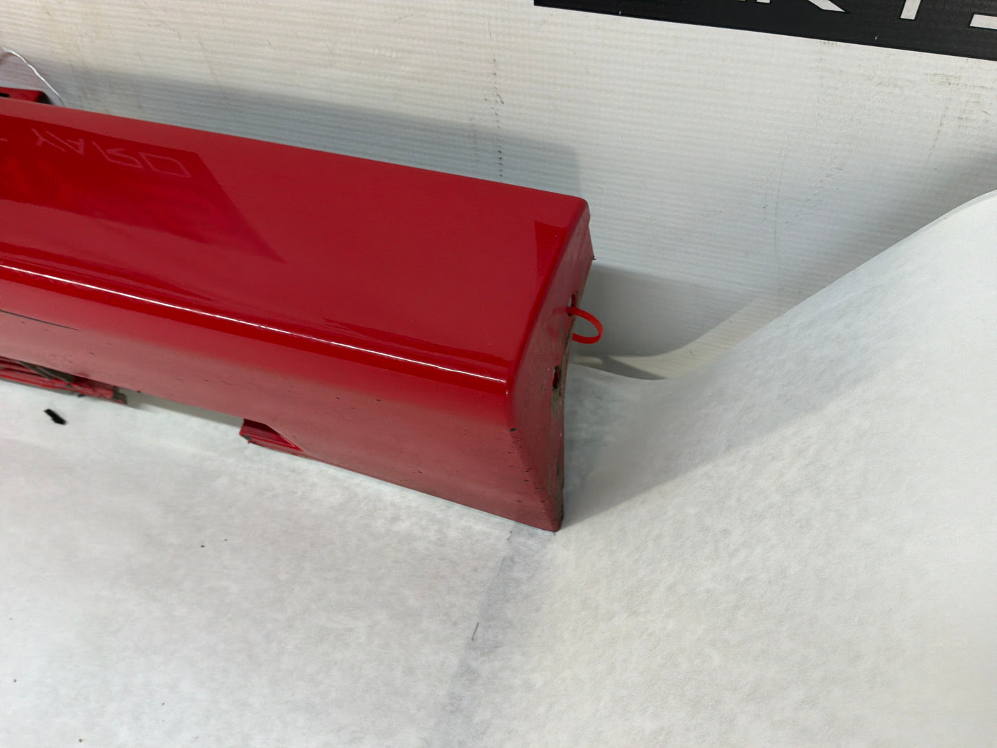 2015 Chevy SS Sedan RH Passenger Rocker Molding Side Skirt Panel Trim Red OEM