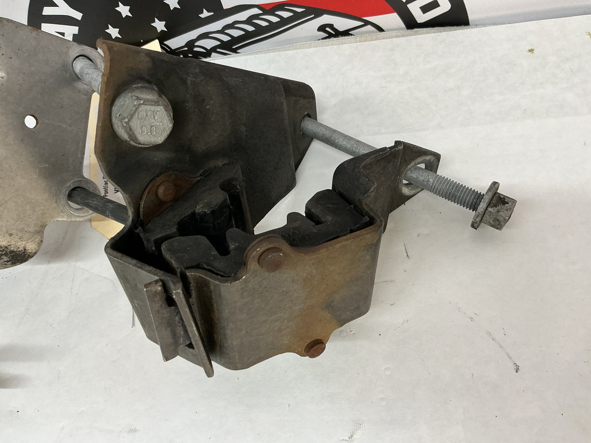 1999 Pontiac Firebird Trans Am Formula WS6 Torque Arm Bracket Exhaust Hanger Mount OEM