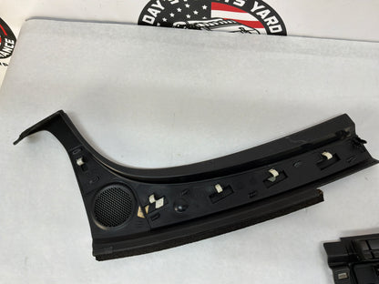 2008 Pontiac G8 Base RH & LH Dash Panels Center Cowl Defrost Trim Extensions OEM