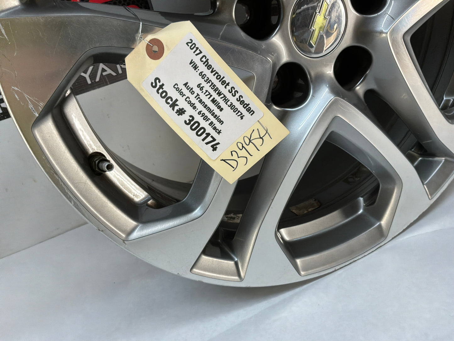 2017 Chevy SS Sedan Factory OEM Front Wheel 19x8.5 OEM