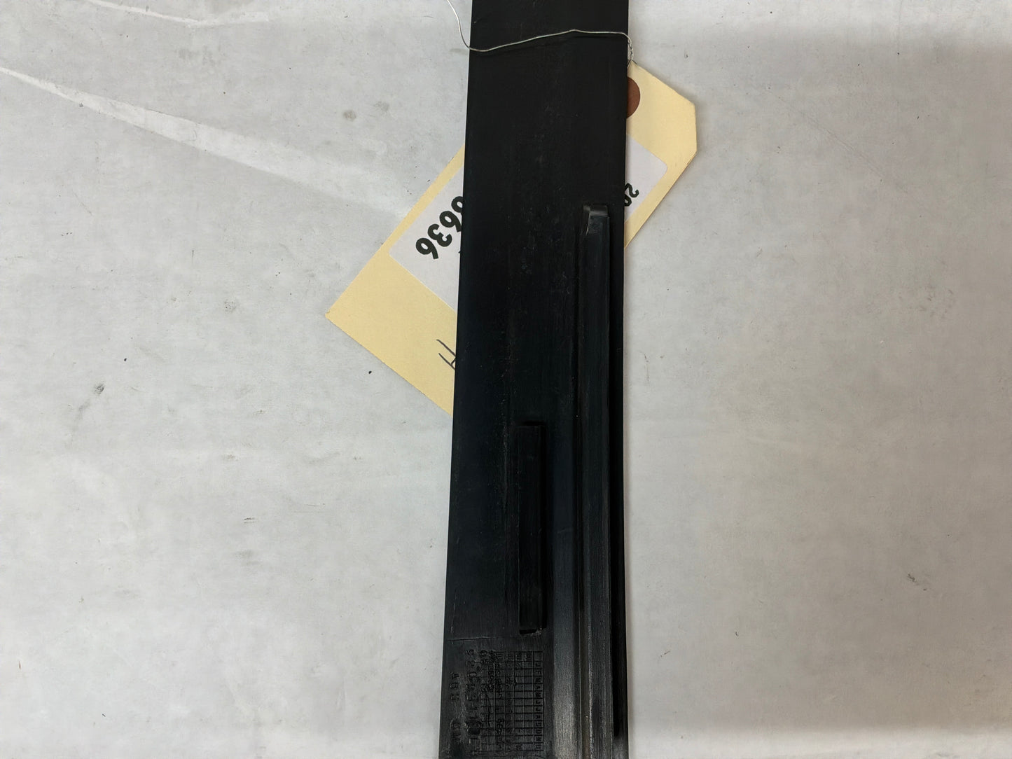 2004 Pontiac GTO LH Driver Exterior B Pillar Window Trim Applique Cover OEM