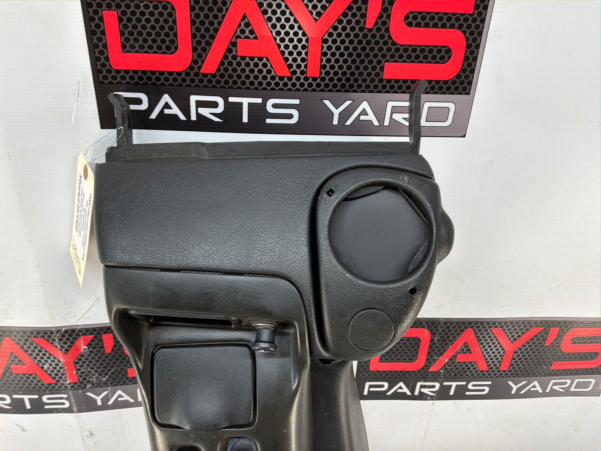 Center console - Day's Parts Yard