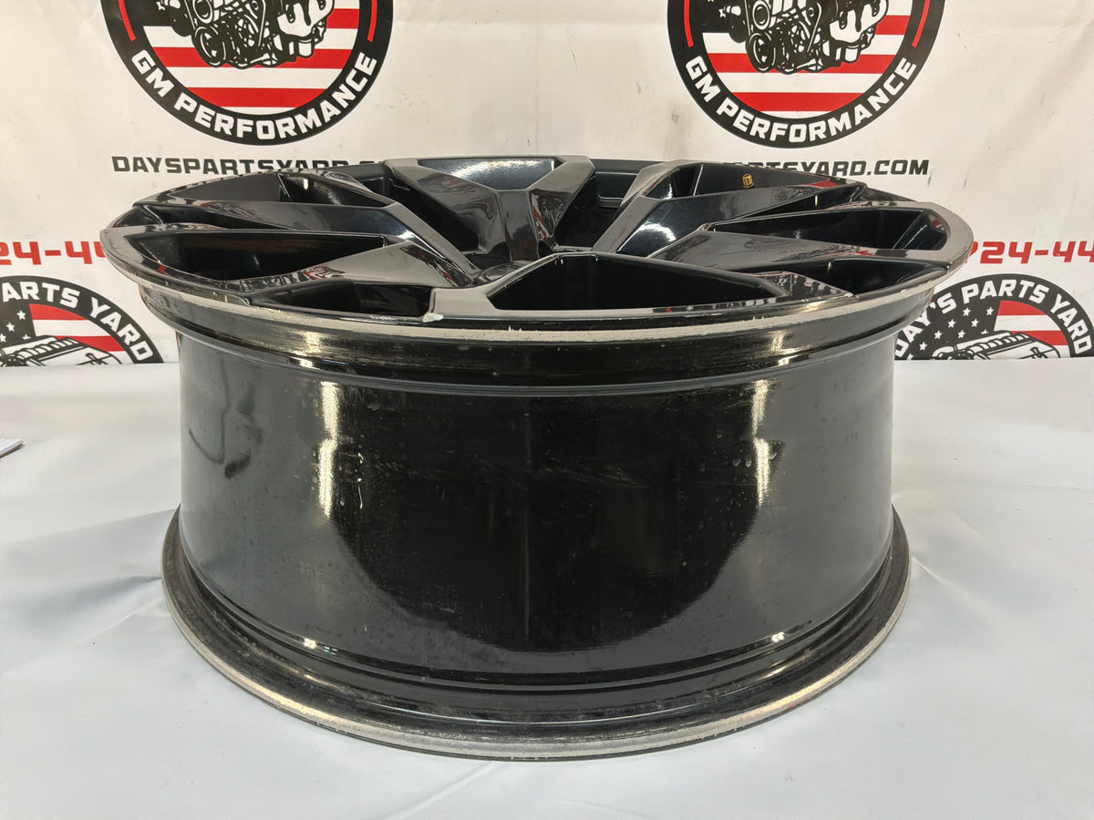 2018 Chevy Suburban LT Wheel 22x9 OEM