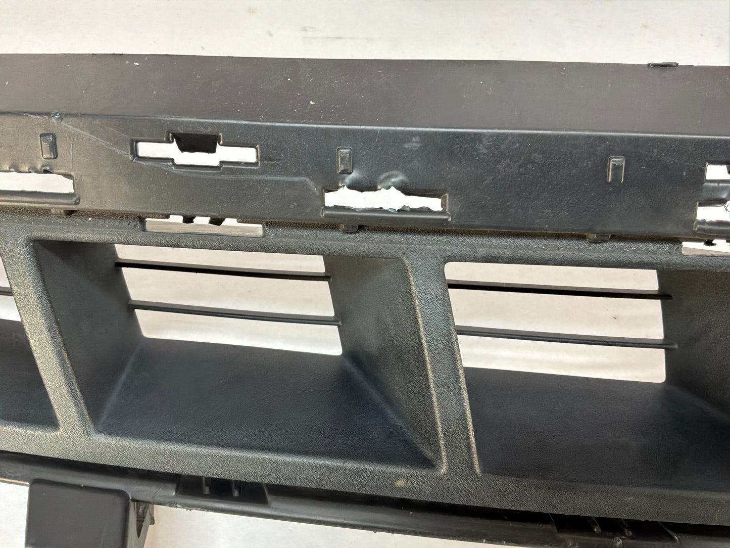 2015 Chevy Camaro SS 1LE Front Bumper Fascia Upper Plastic Grille OEM