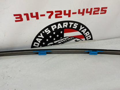 2005 Pontiac GTO RH Passenger Roof Panel Joint Finish Trim Molding OEM