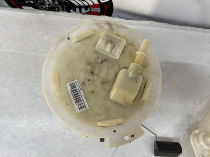 2013 Chevy Camaro 1LE Fuel Gas Pump Level Transfer Sending Unit Assembly OEM