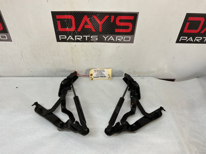 Hinges - Day's Parts Yard