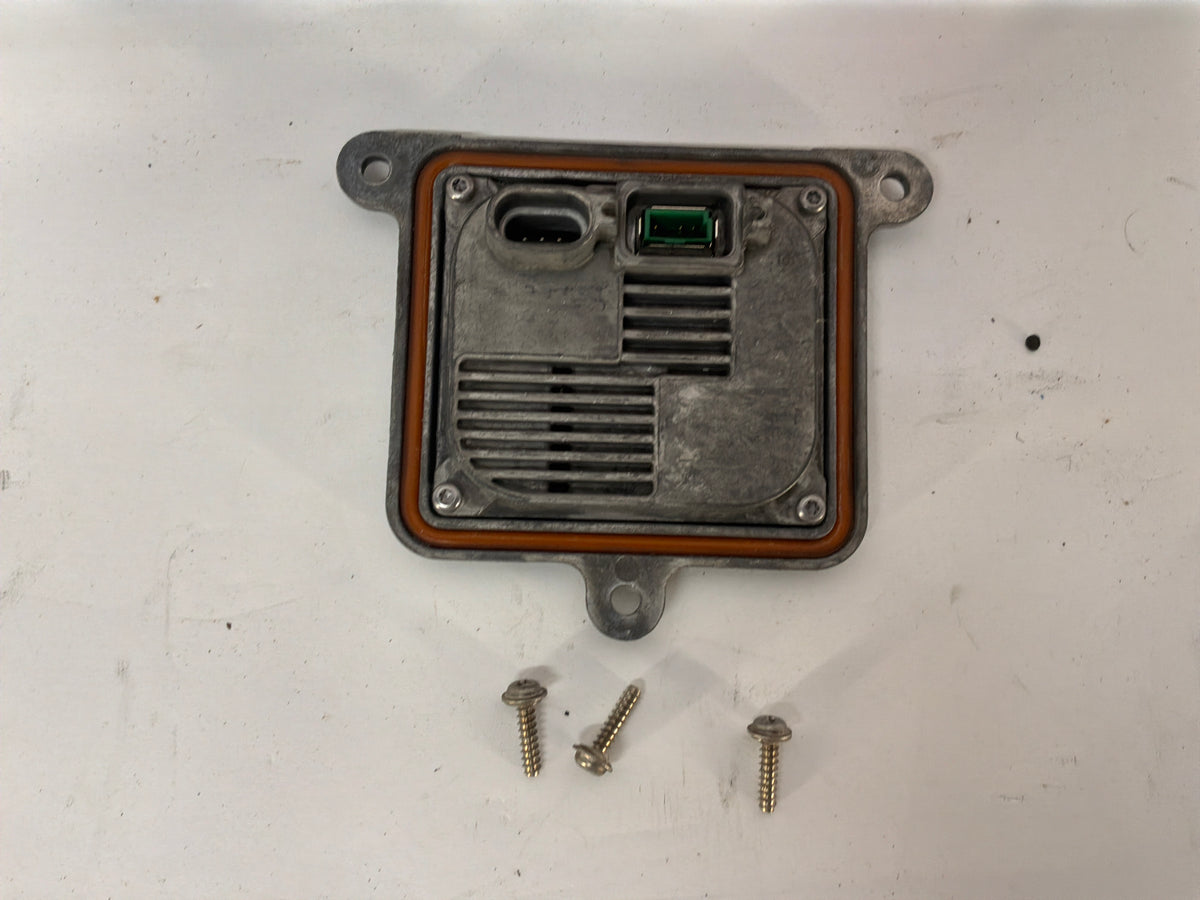 2014 Chevy SS Sedan Head Light Lamp Headlight Ballast OEM