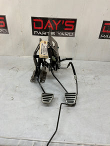 2014 Chevy Camaro ZL1 Manual Transmission Pedal Set Brake Clutch Master Cylinder Assembly OEM