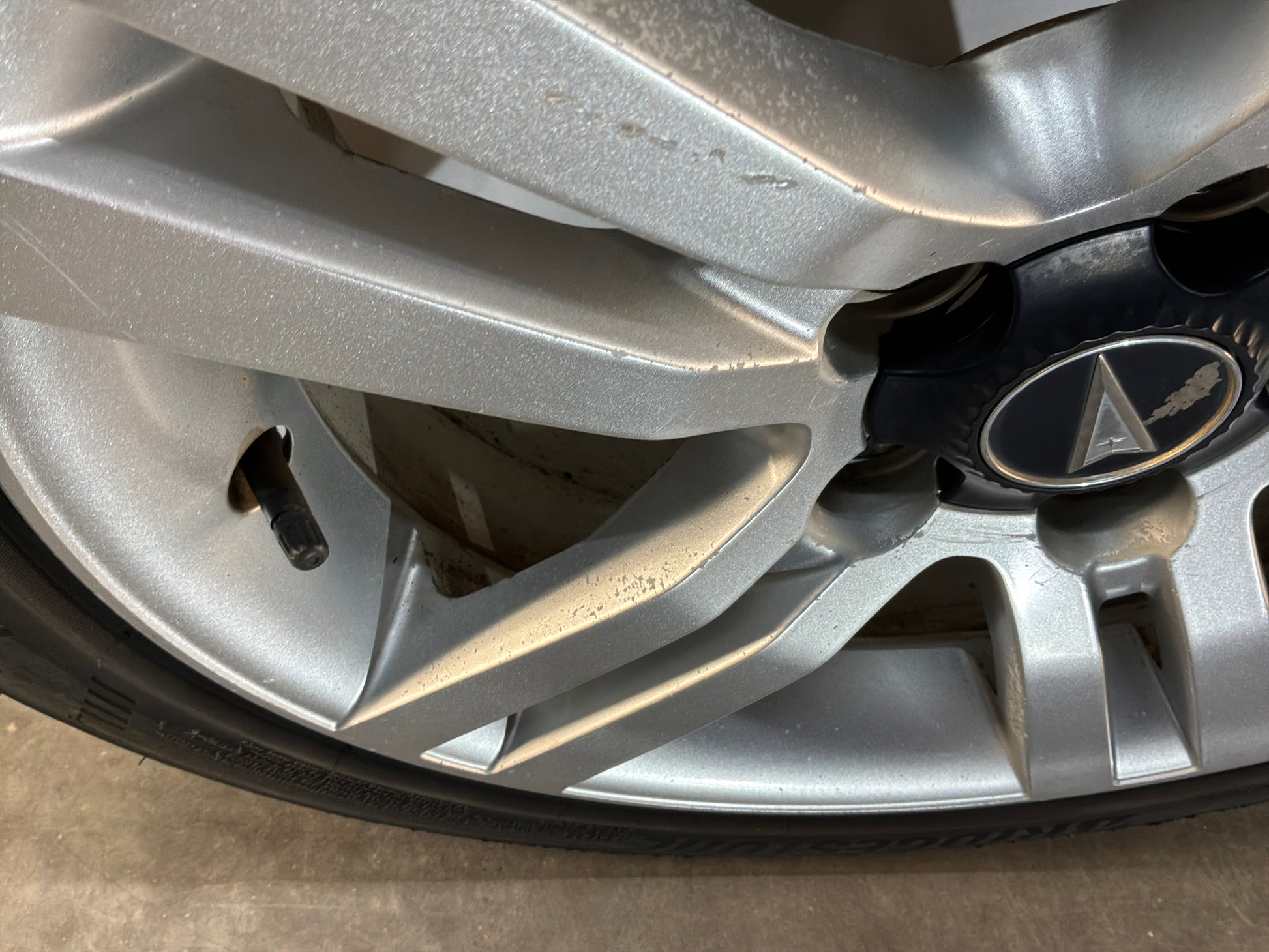 Wheels and tire - Day's Parts Yard