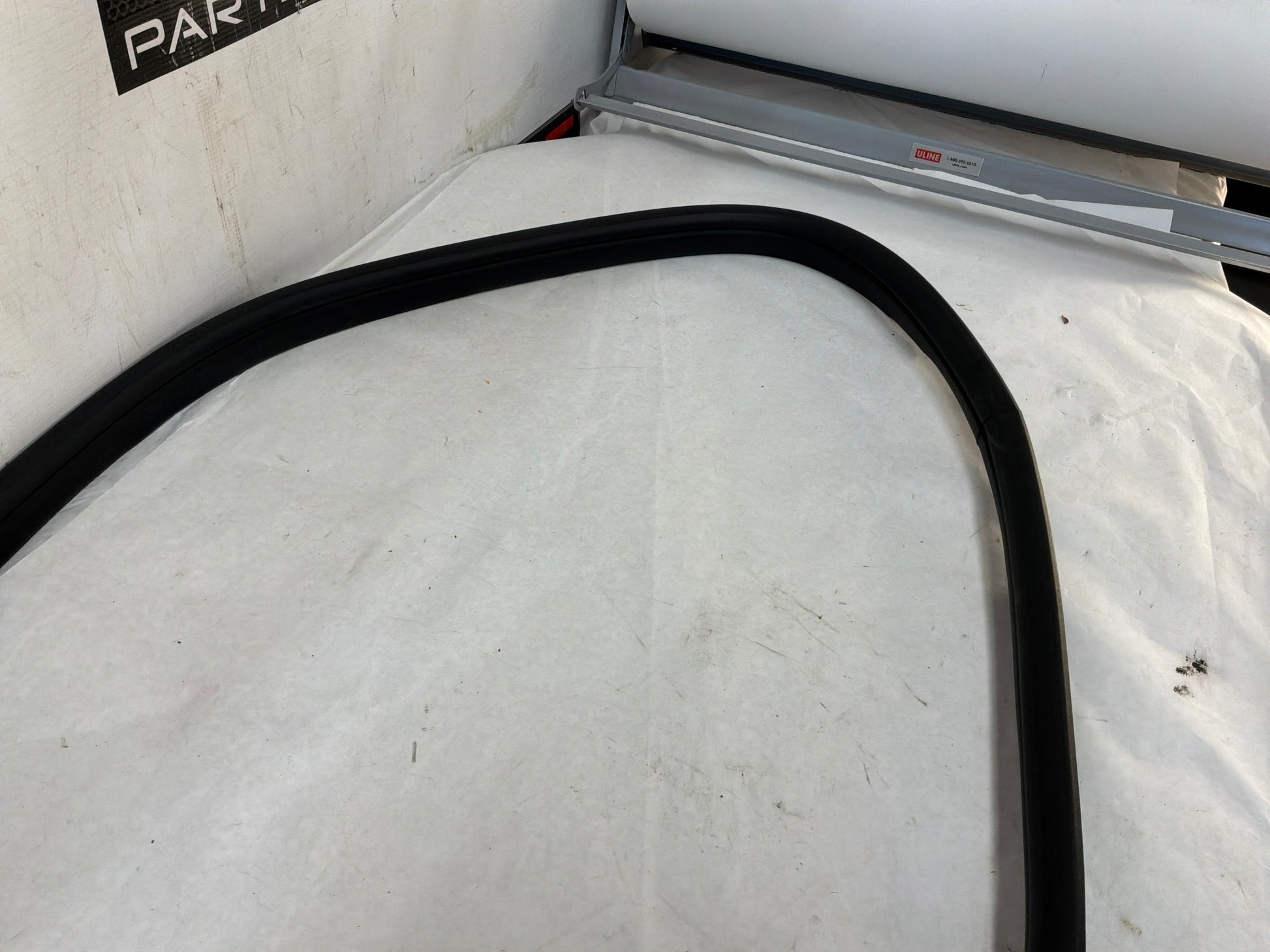 Rh door seal - Day's Parts Yard