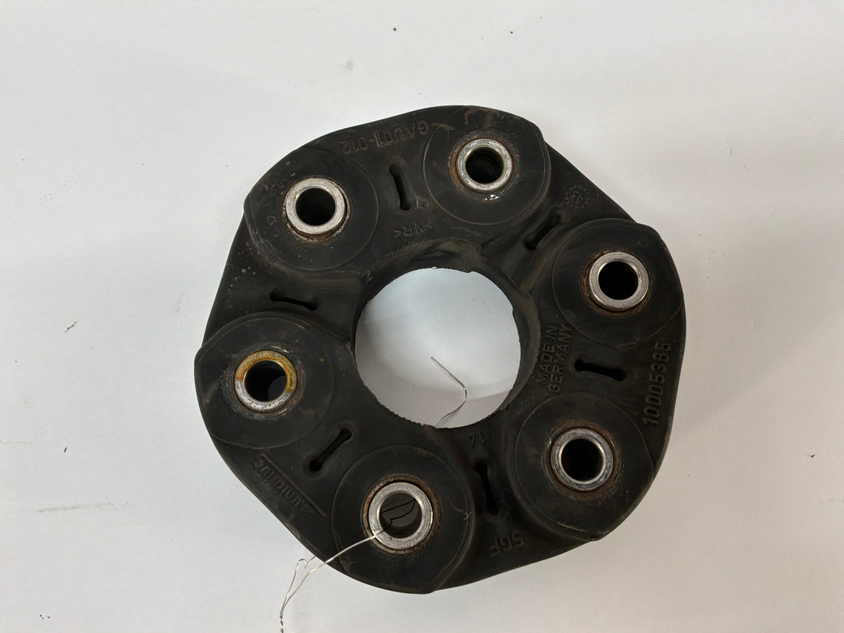 2014 Chevy SS Sedan Driveshaft Drive Shaft Couplers Isolators OEM