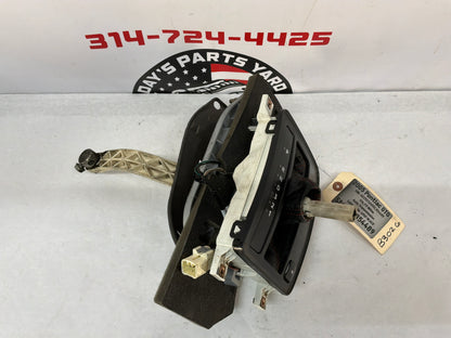 2005 Pontiac GTO Automatic Gear Selector Shifter Lever Assembly OEM