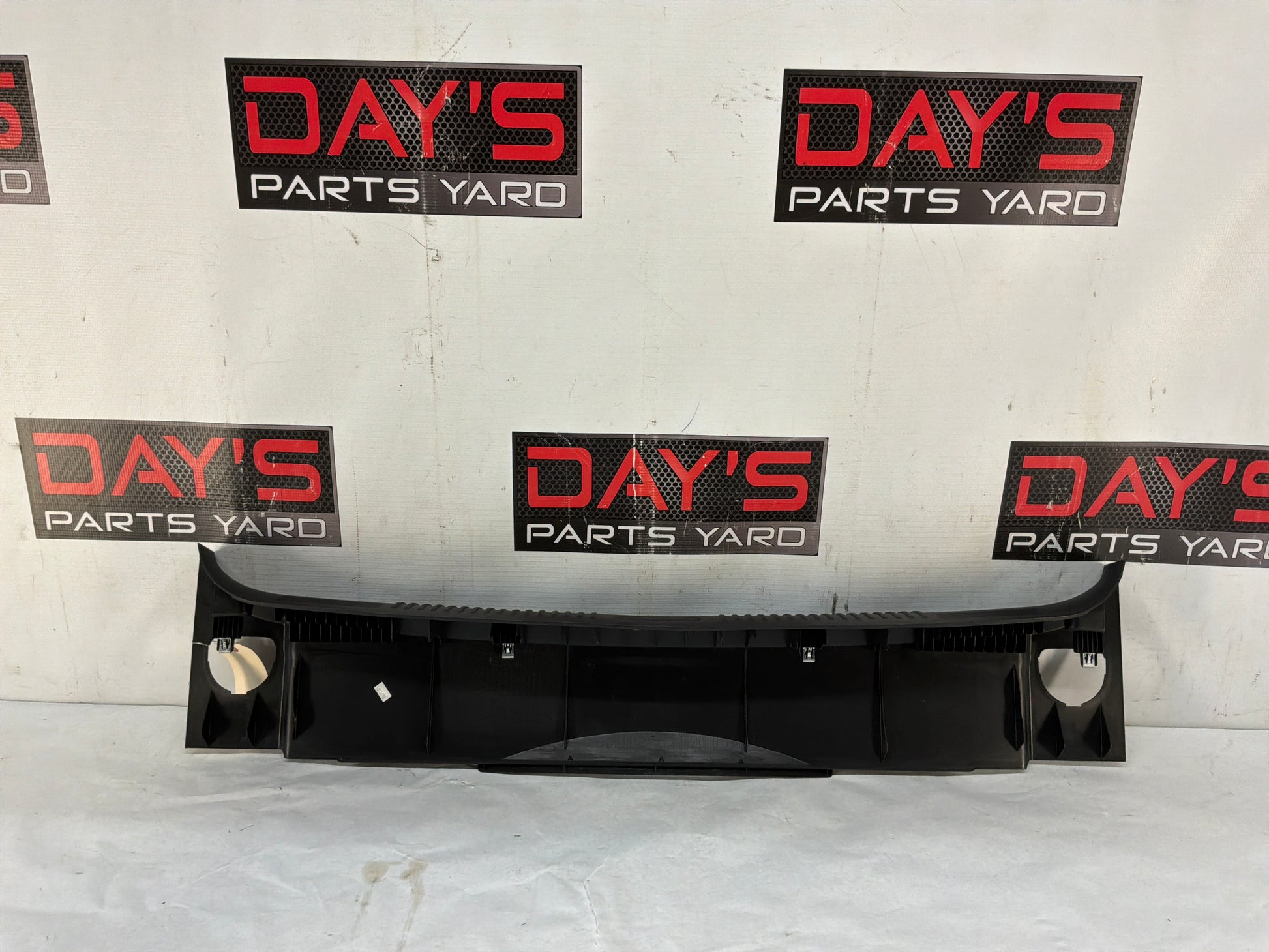 Trunk panel trim - Day's Parts Yard