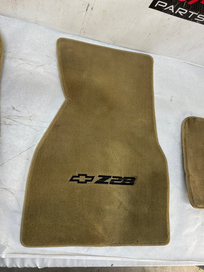 Complete set floor mats - Day's Parts Yard