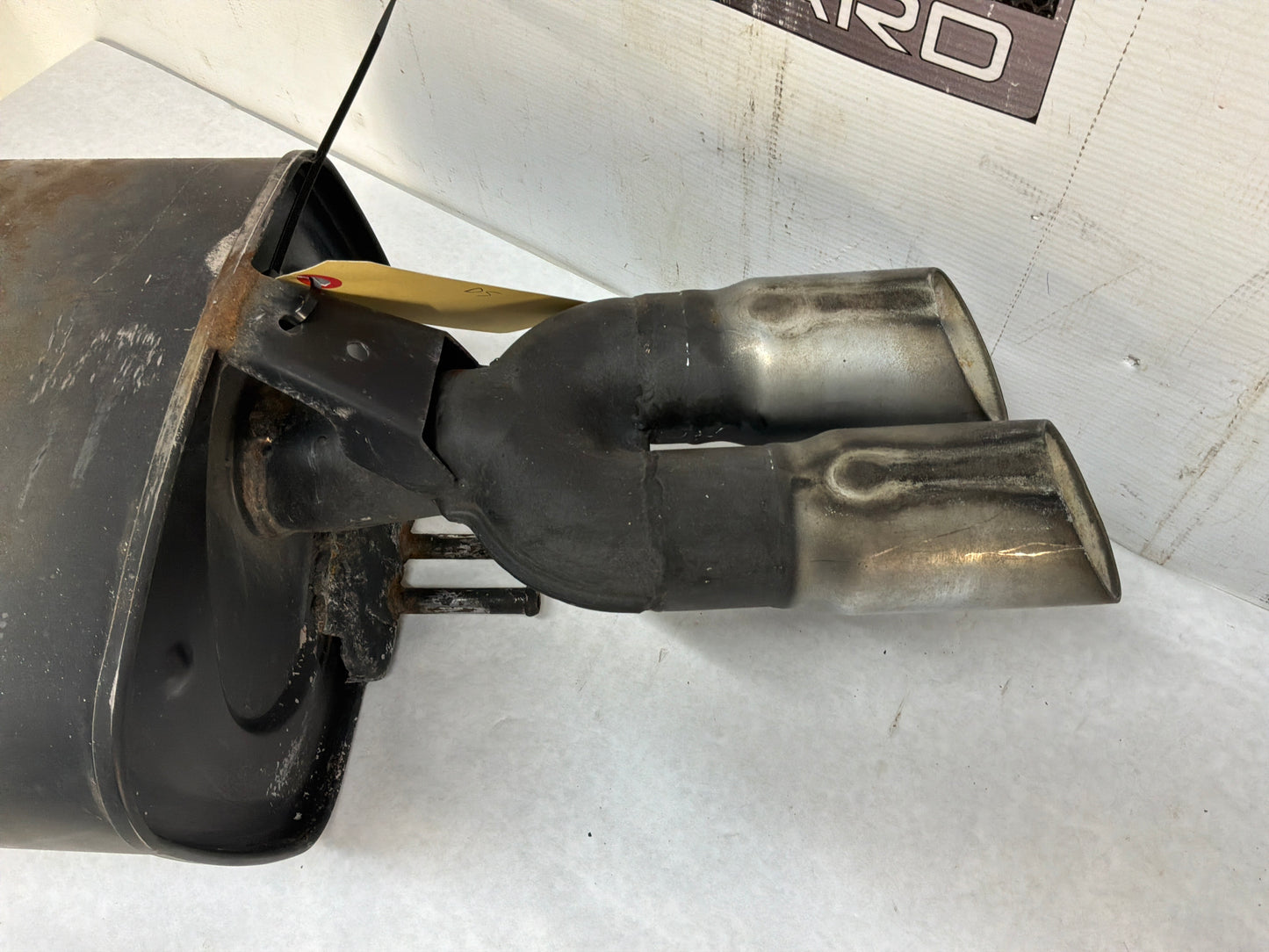 2008 Pontiac G8 GT Factory OEM Exhaust Mufflers Dual Tip OEM