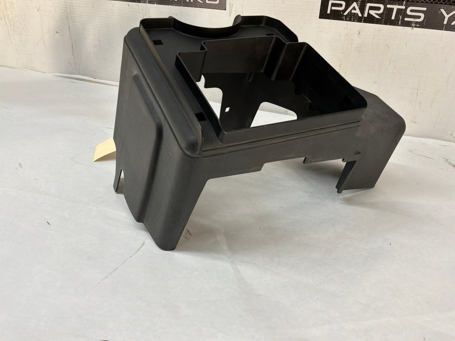2002 Cadillac Escalade EXT Motor Engine Fuse Relay Box Cover Trim OEM