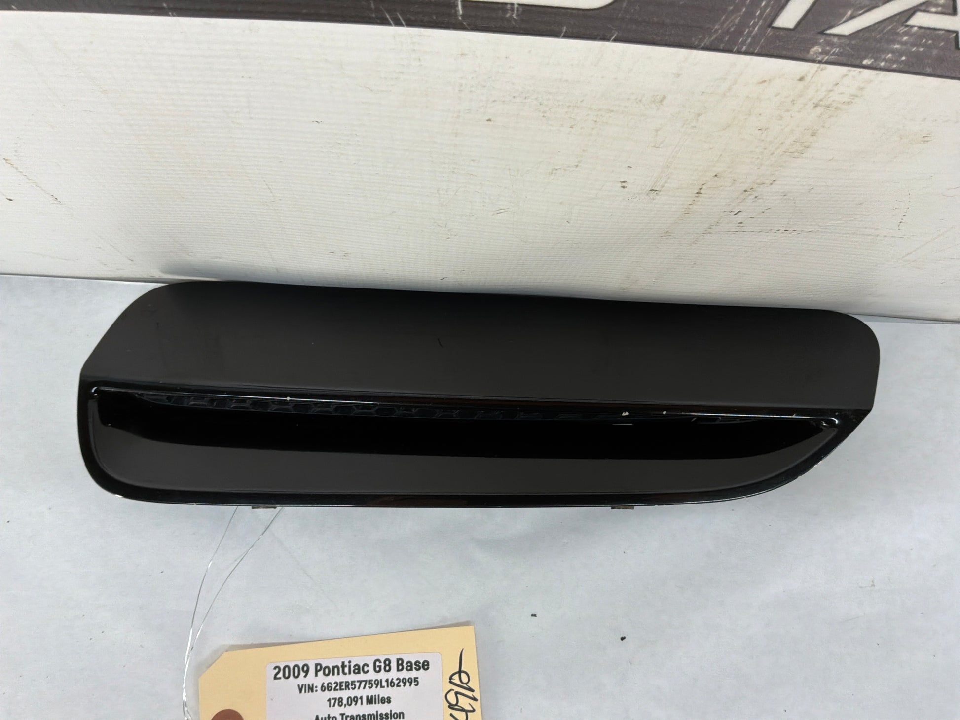Lh hood vent - Day's Parts Yard