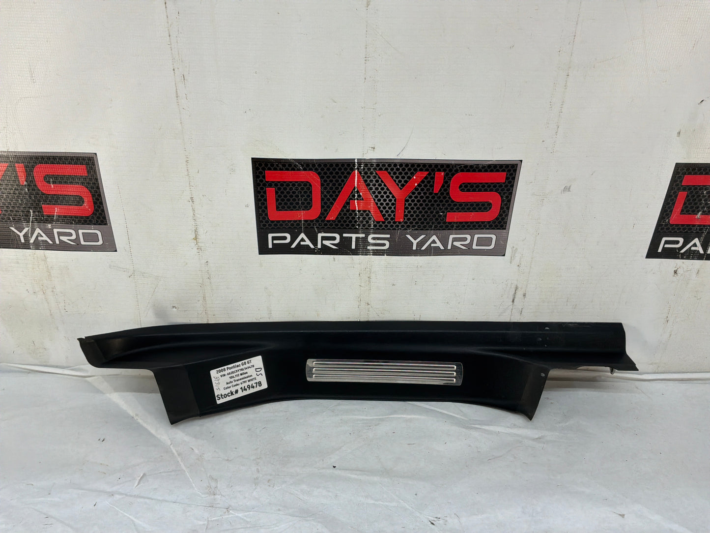 2008 Pontiac G8 GT LH Driver Rear Door Sill Kick Panel Scuff Plate OEM
