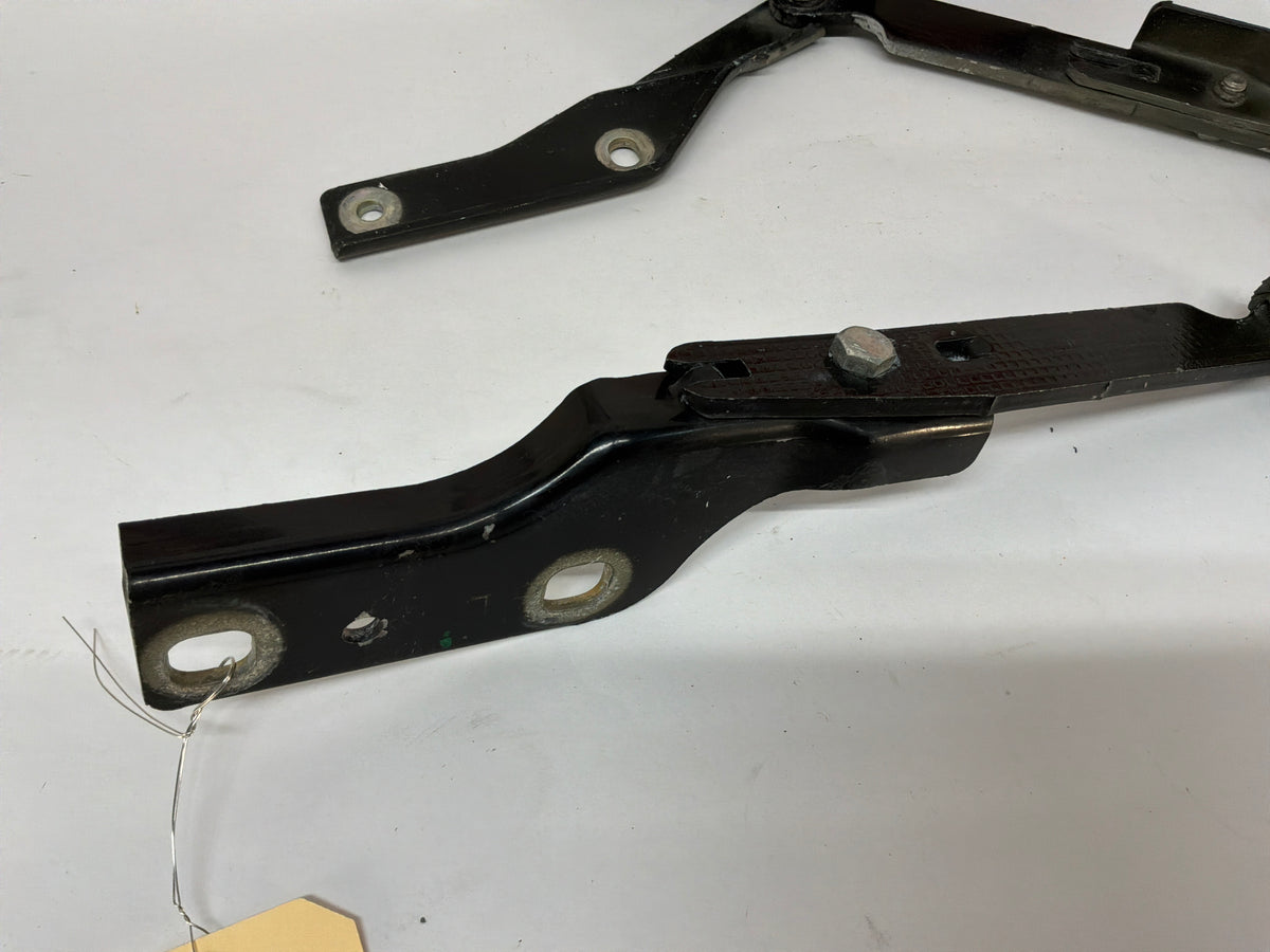 2006 Pontiac GTO RH & LH Hood Hinges Set OEM