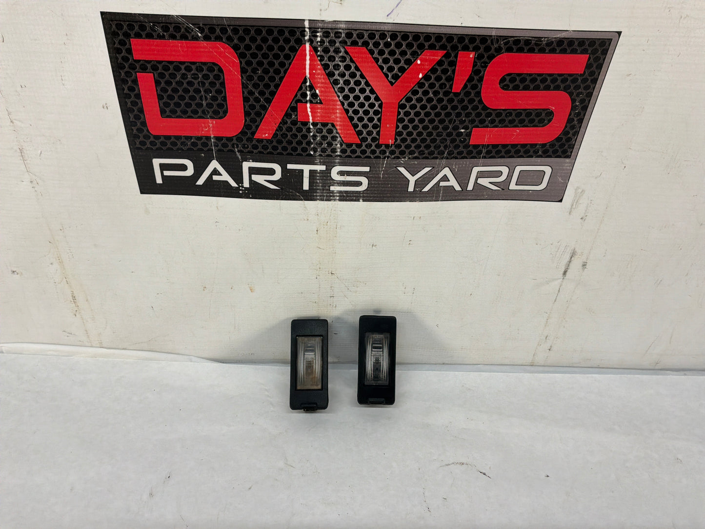 2016 Cadillac ATS-V Coupe RH & LH License Plate Tag Light Set OEM
