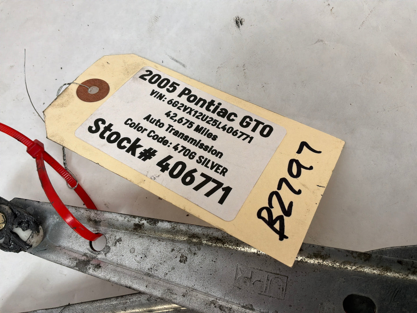 2005 Pontiac GTO RH Passenger Front Window Regulator Motor OEM
