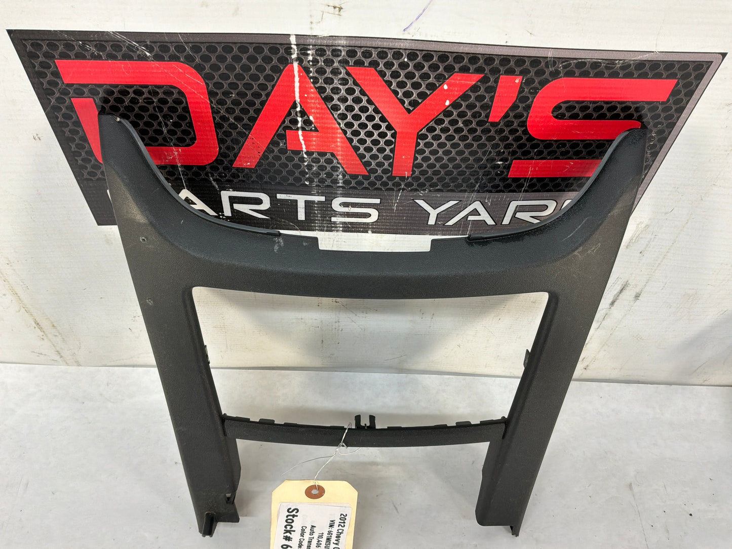 Radio bezel - Day's Parts Yard