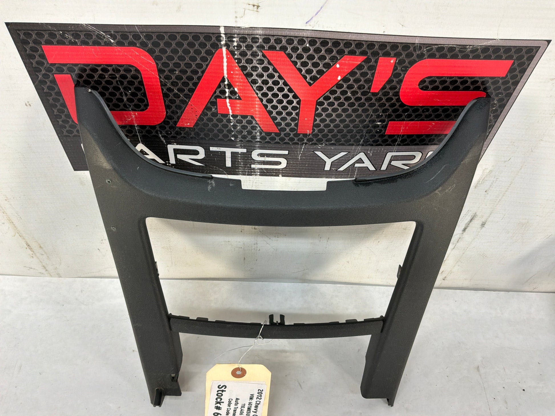 Radio bezel - Day's Parts Yard