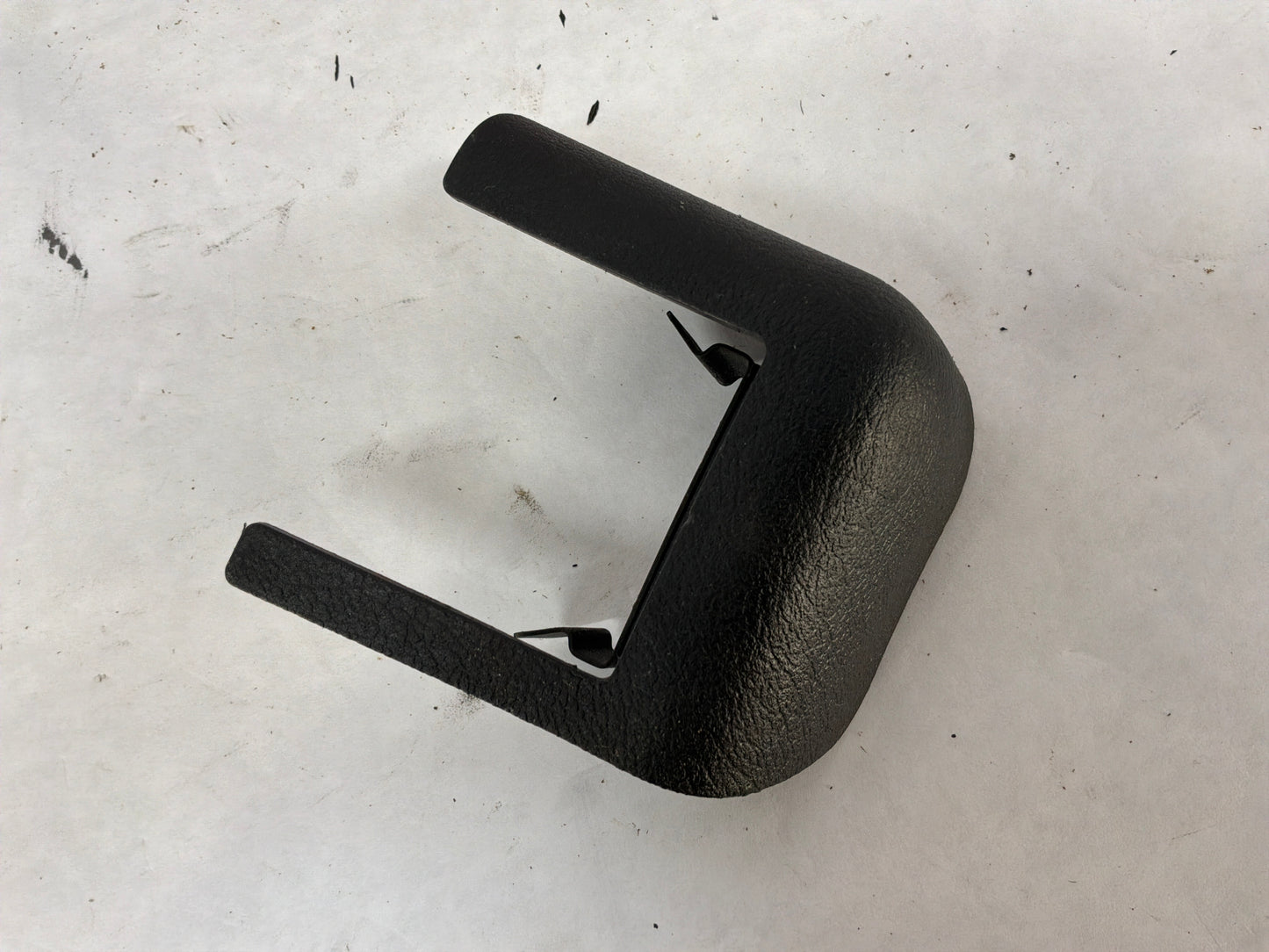 2005 Pontiac GTO RH Passenger Seat Rail Frame Track Trim Cover Set OEM
