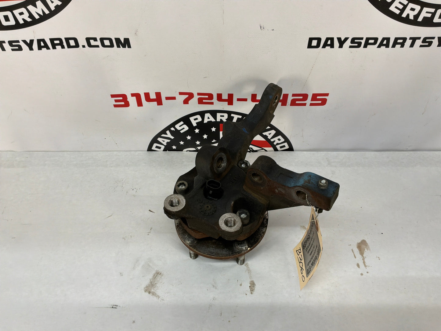 2005 Pontiac GTO LH Driver Front Suspension Spindle Hub Knuckle Assembly OEM