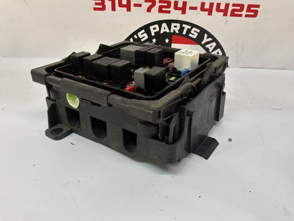 2014 Chevy SS Sedan Engine Bay Fuse Relay Wiring Wire Harness Junction Box Block OEM
