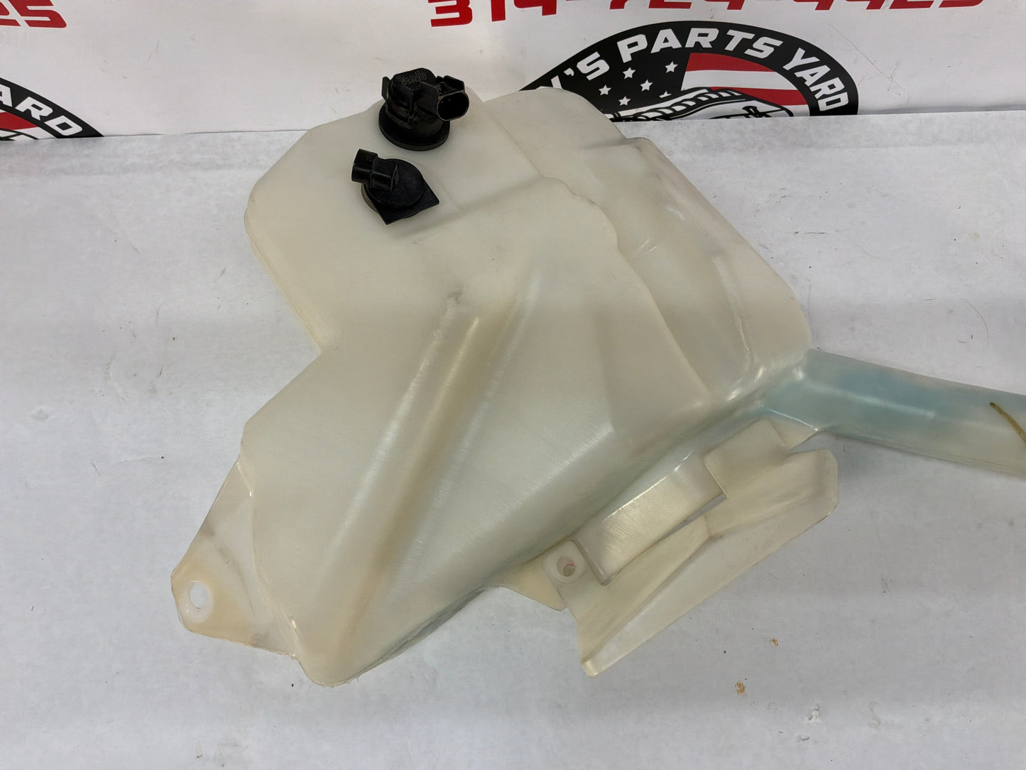 2007 C6 Corvette Convertible Front Windshield Washer Reservoir Tank OEM